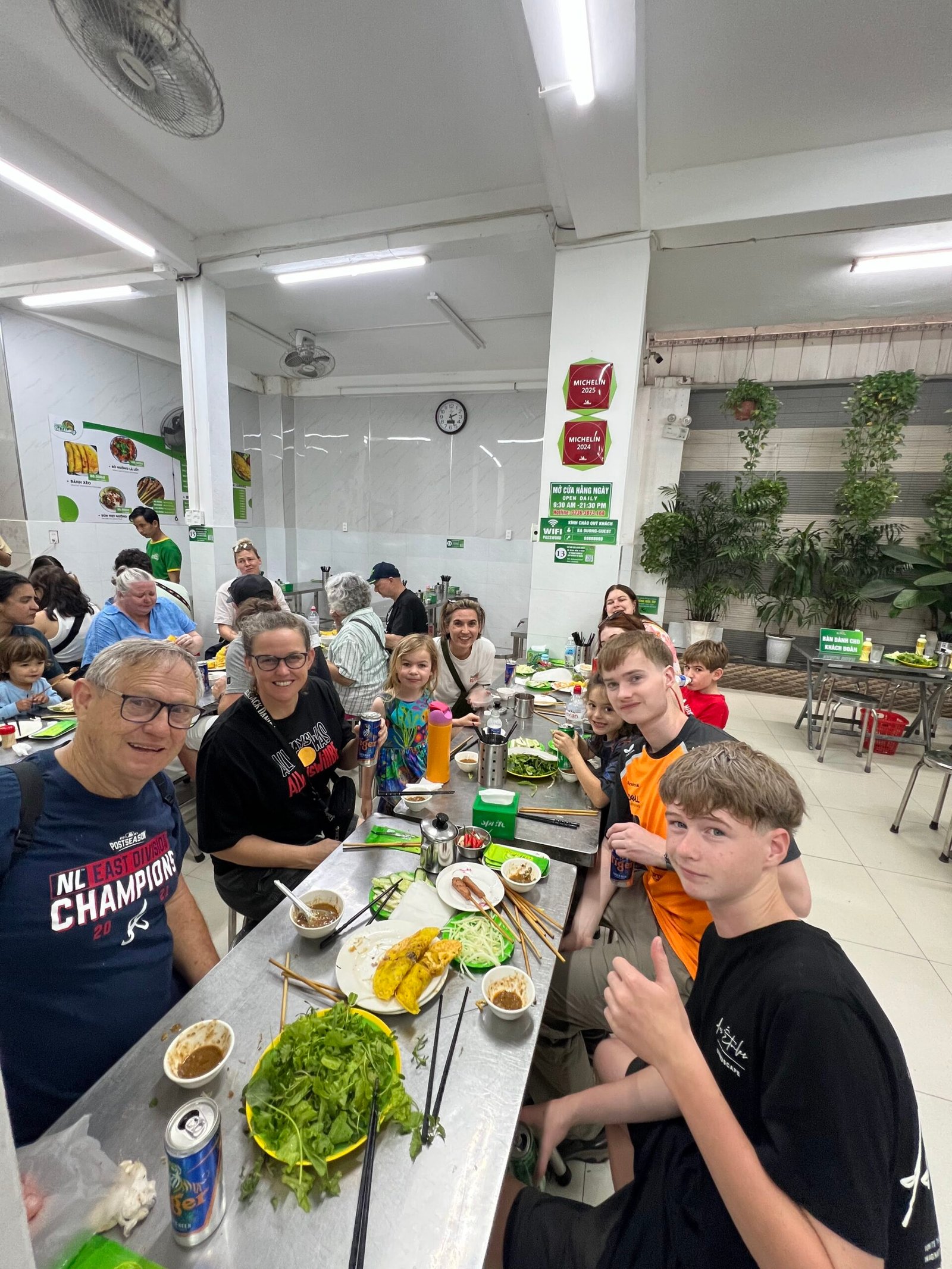 Crispy bahn xeo on a Da Nang food tour
