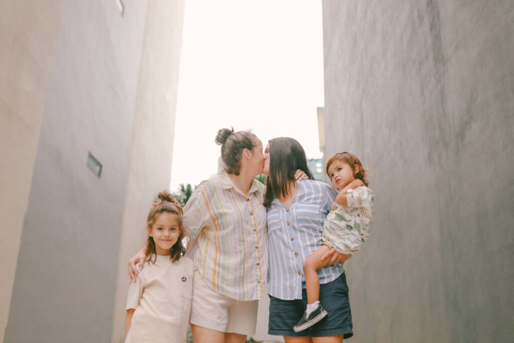Family portrait photos on the beach in Da Nang